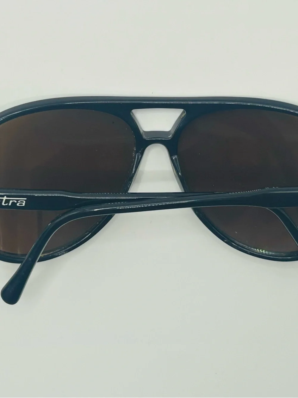 Men's vintage Vetra Aviator Sunglasses with Green Mirrored Lenses